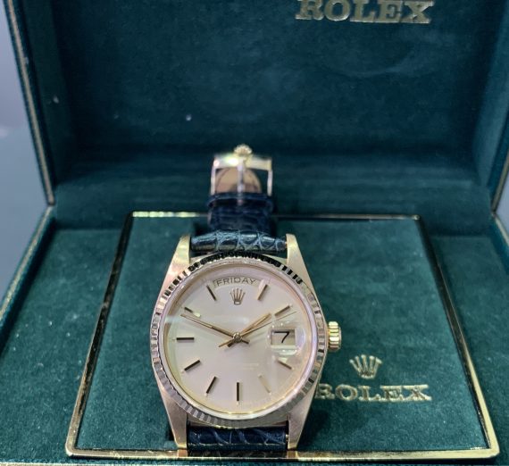 Vintage Rolex Gold oyster perpetual date