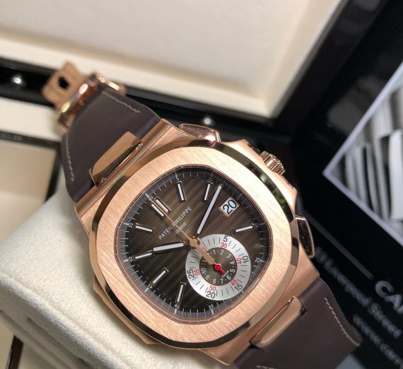 ROSE GOLD PATEK NAUTILUS 5711R - Carr Watches