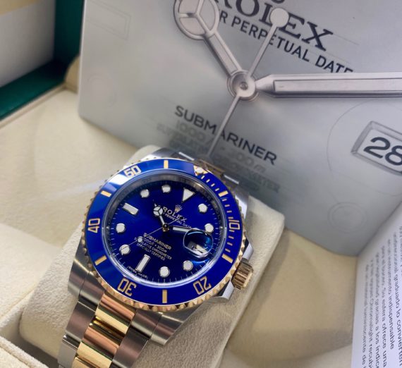 A 2019 ROLEX SUBMARINER STEEL AND GOLD 116613LB 4