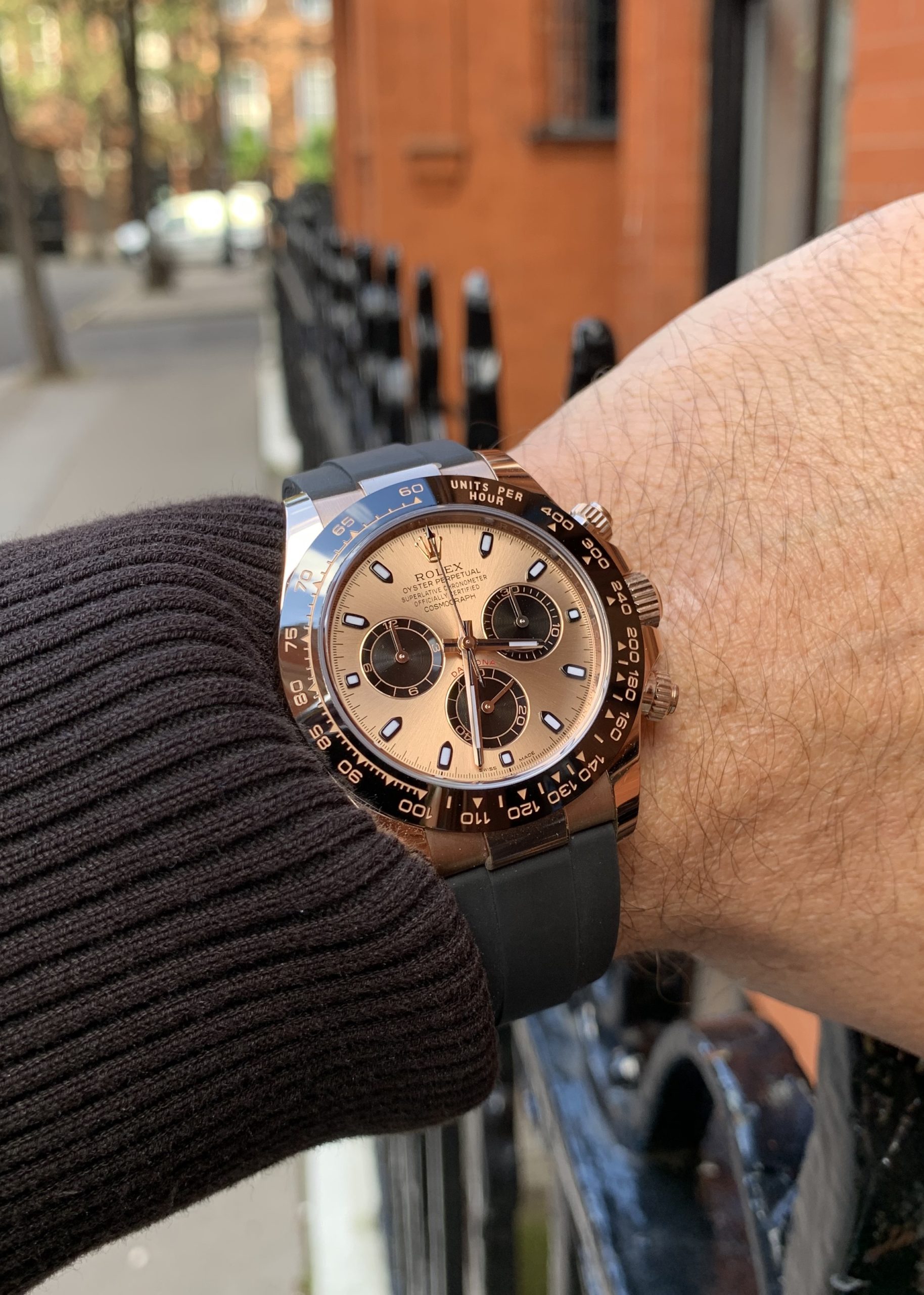 Rolex Oyster Perpetual Cosmograph Daytona Rose Gold And Leather Strap