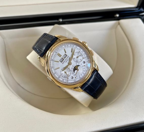 PATEK PHILIPPE COMPLICATION IN YELLOW GOLD MODEL 5270J-001 8